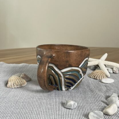 Sea-inspired beach mug, carved waves (5) - Image 3