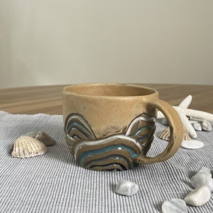 Sea-inspired beach mug, carved waves (10) - Image 3