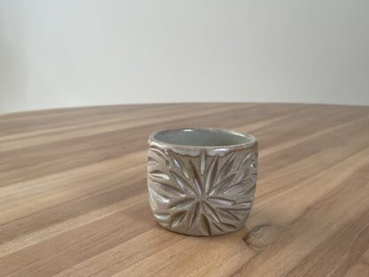 Tumbler with minty-green glaze and carved stars - Image 13