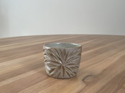 Tumbler with minty-green glaze and carved stars - Image 5