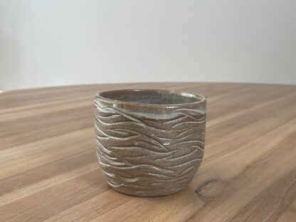 Mug with minty-green glaze and organic carvings (1) - Image 2