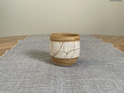 Geometric striped tumbler - white - Image 3