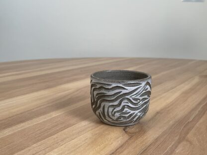 Salt&Pepper tumbler with swirly carvings (4) - Image 4