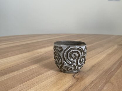 Salt&Pepper tumbler with swirly carvings (5) - Image 3