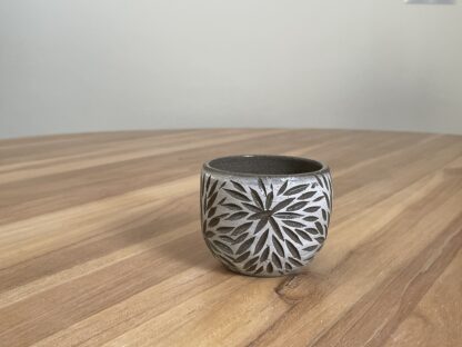 Salt&Pepper tumbler with carved stars - Image 13