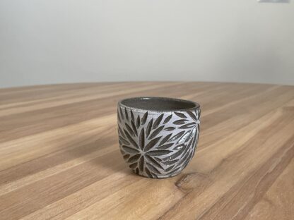 Salt&Pepper tumbler with carved stars - Image 2