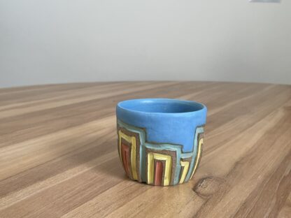 Colorful tumbler with geometric carvings - Image 2