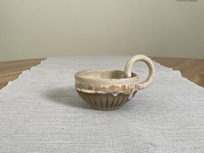 Toffee cup with round handle - Image 10