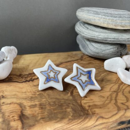 Star-shaped sticks with gold and cobalt blue