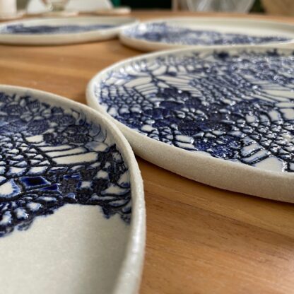 Porcelain dinner plate decorated with crocheted blue embossing - Image 2