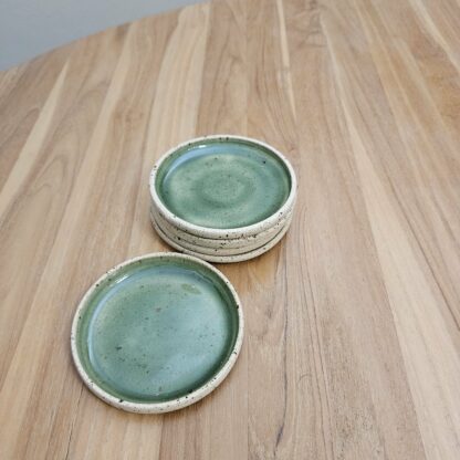 Spotted saucer/plate with green - Image 3