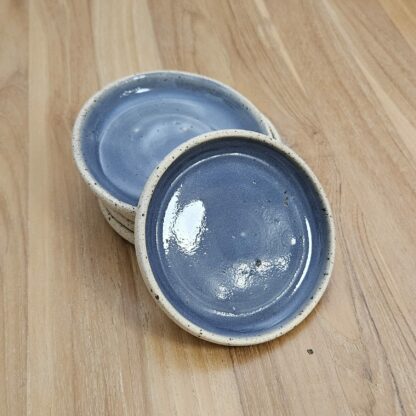 Spotted saucer/plate with blue