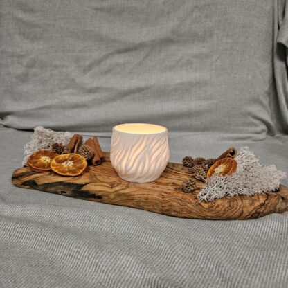 Porcelain luminary with carvings - Image 4