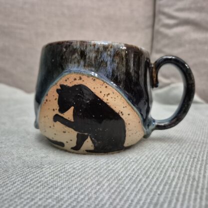 Night sky mug with a cat