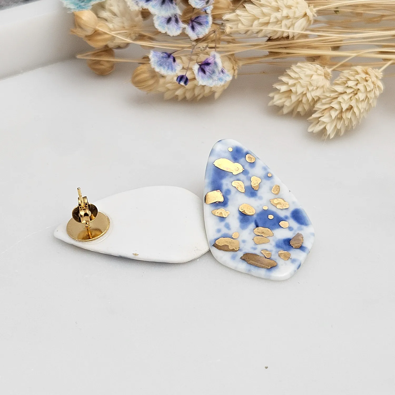 Porcelain stick-earrings - blue splash speckles with gold - Image 3