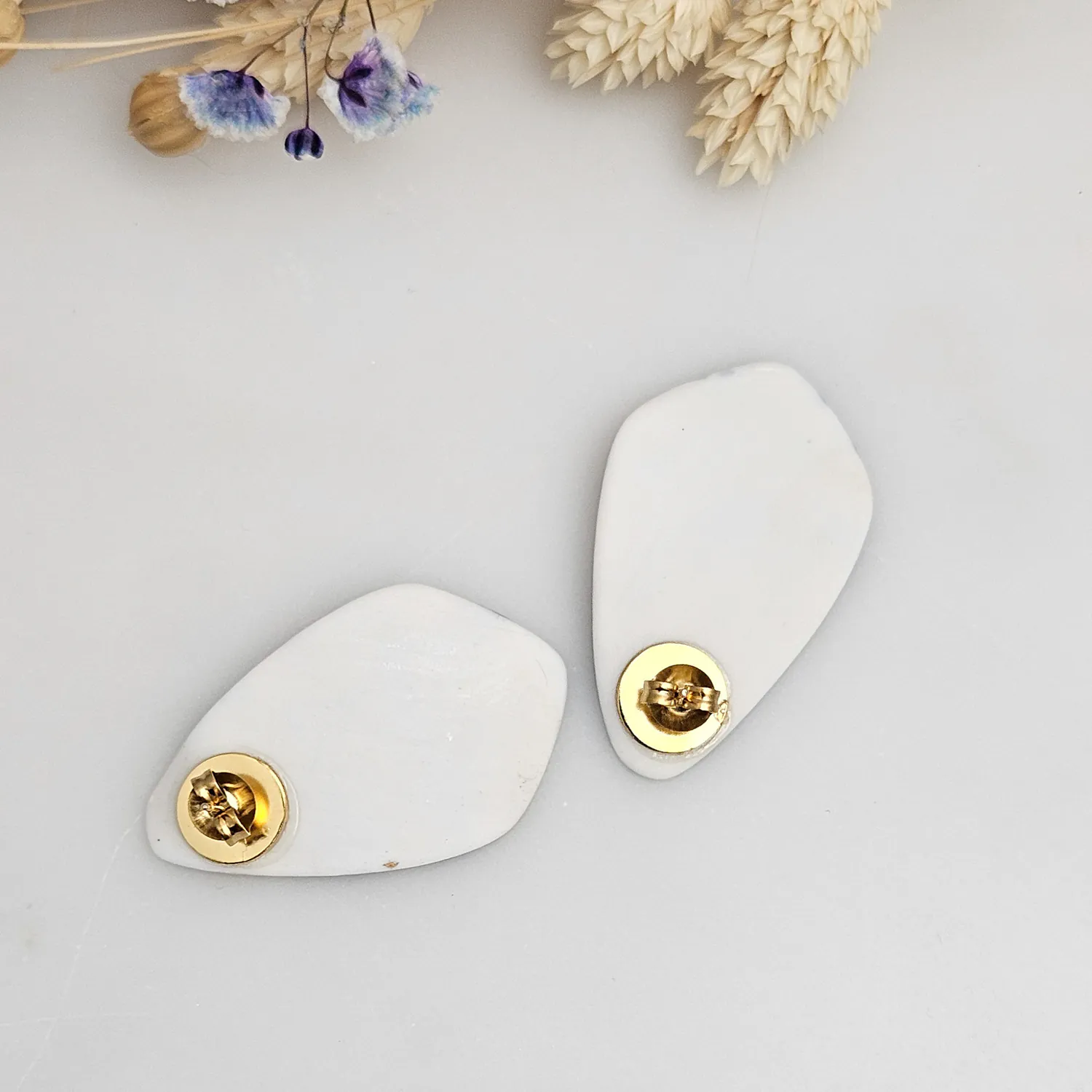 Porcelain stick-earrings - blue splash speckles with gold - Image 4