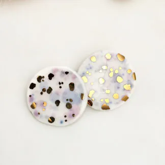 Round porcelain stick-earrings - purple violet splash speckles with gold