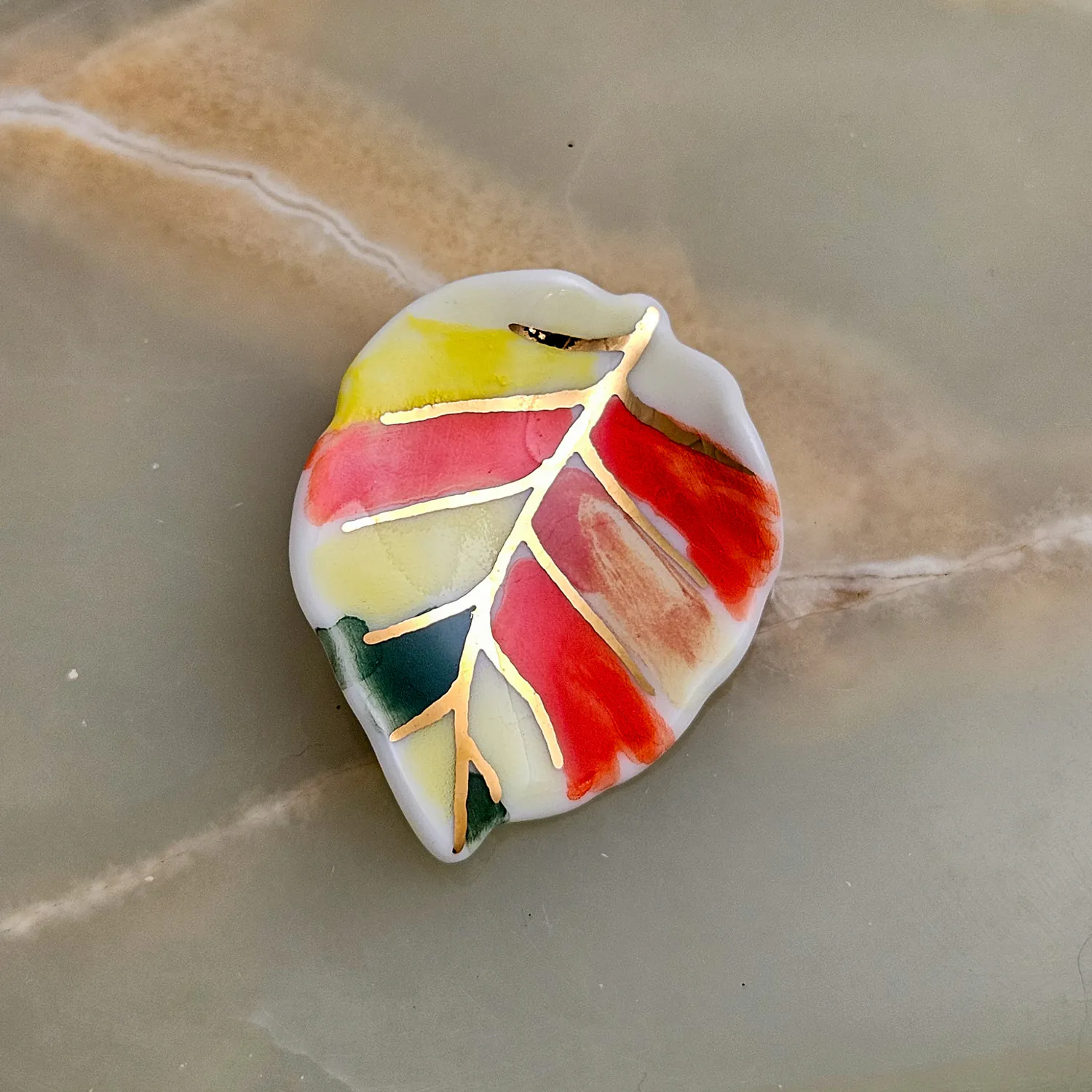 Porcelain brooch - autumn leaf with gold - Image 2
