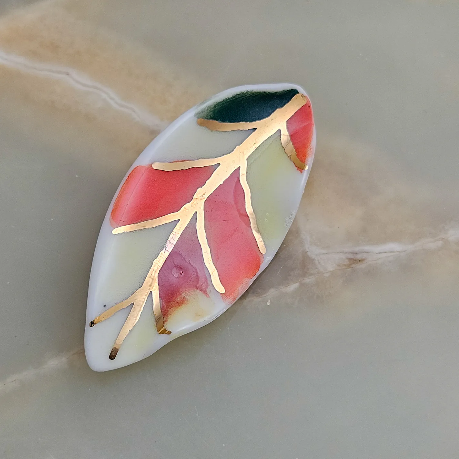 Porcelain brooch - autumn leaf with gold - Image 2