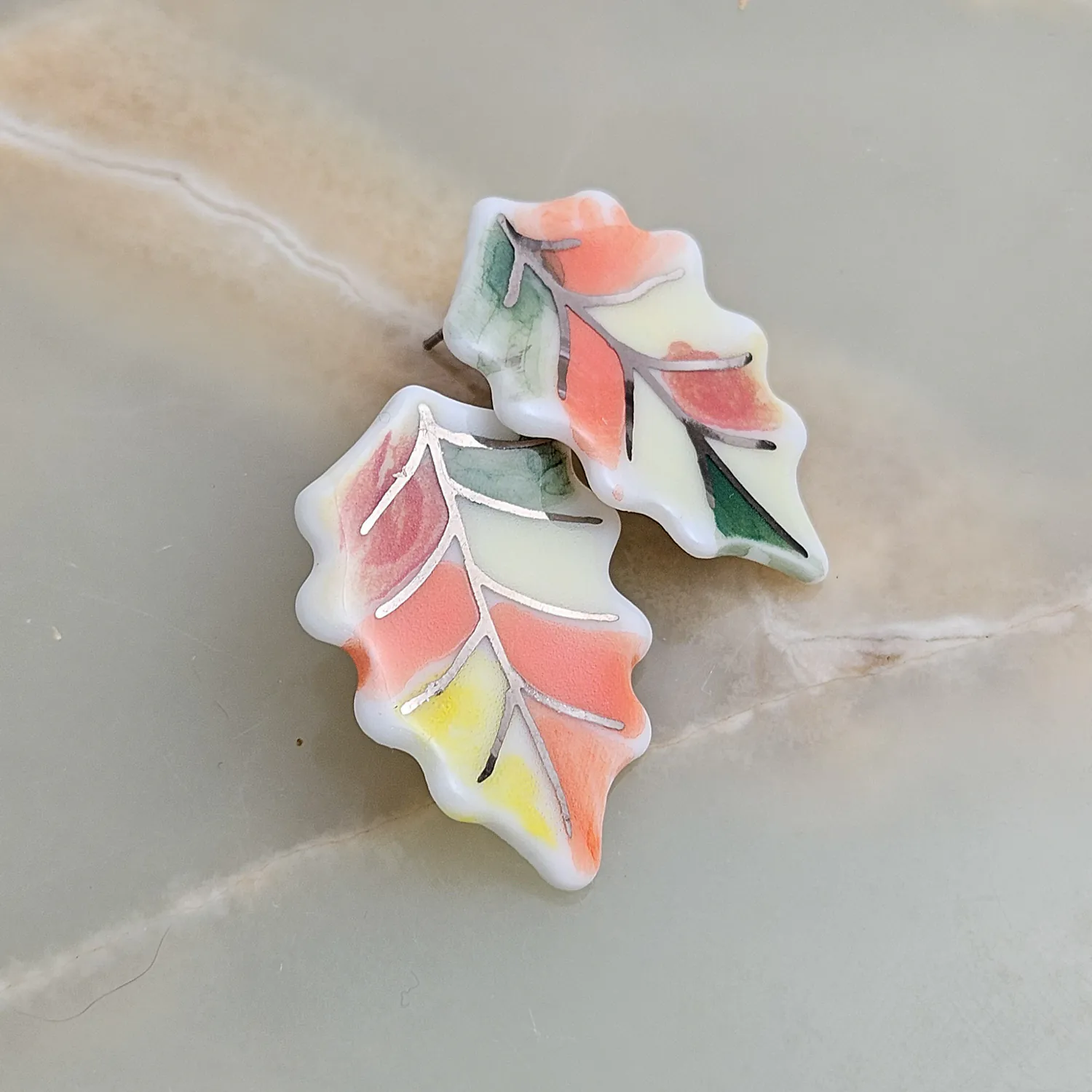 Fine ceramic fine ceramic porcelain stick-designer earrings - autumn leaf with silver accents (white gold) - Image 2