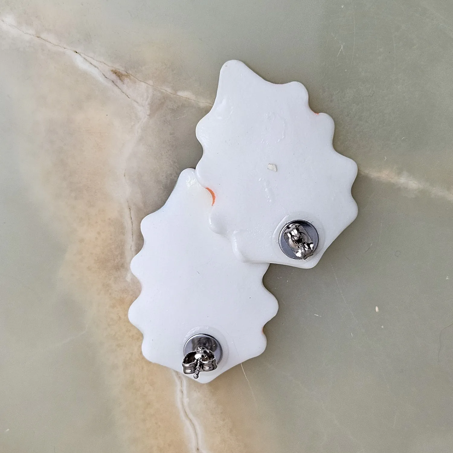 Fine ceramic fine ceramic porcelain stick-designer earrings - autumn leaf with silver accents (white gold) - Image 3