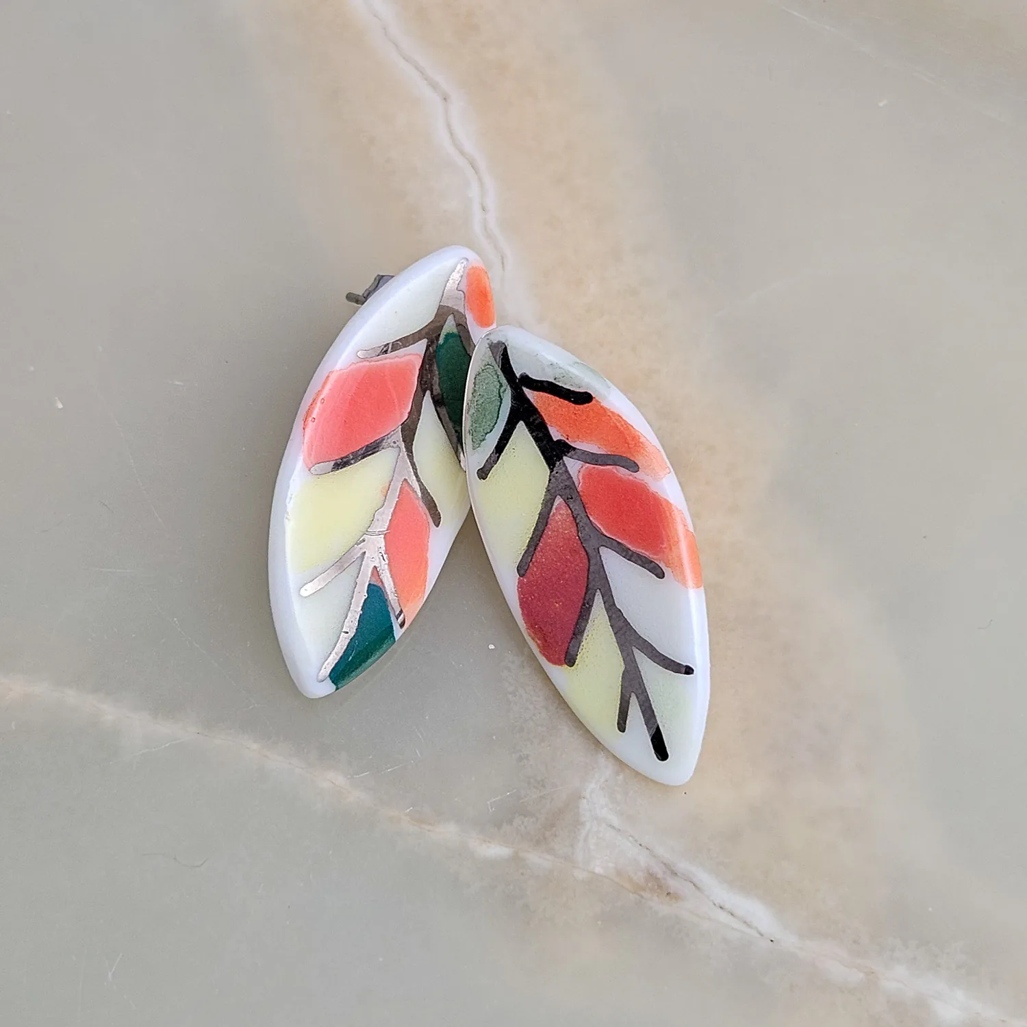 Fine ceramic fine ceramic porcelain stick-designer earrings - autumn leaf with silver accents (white gold)