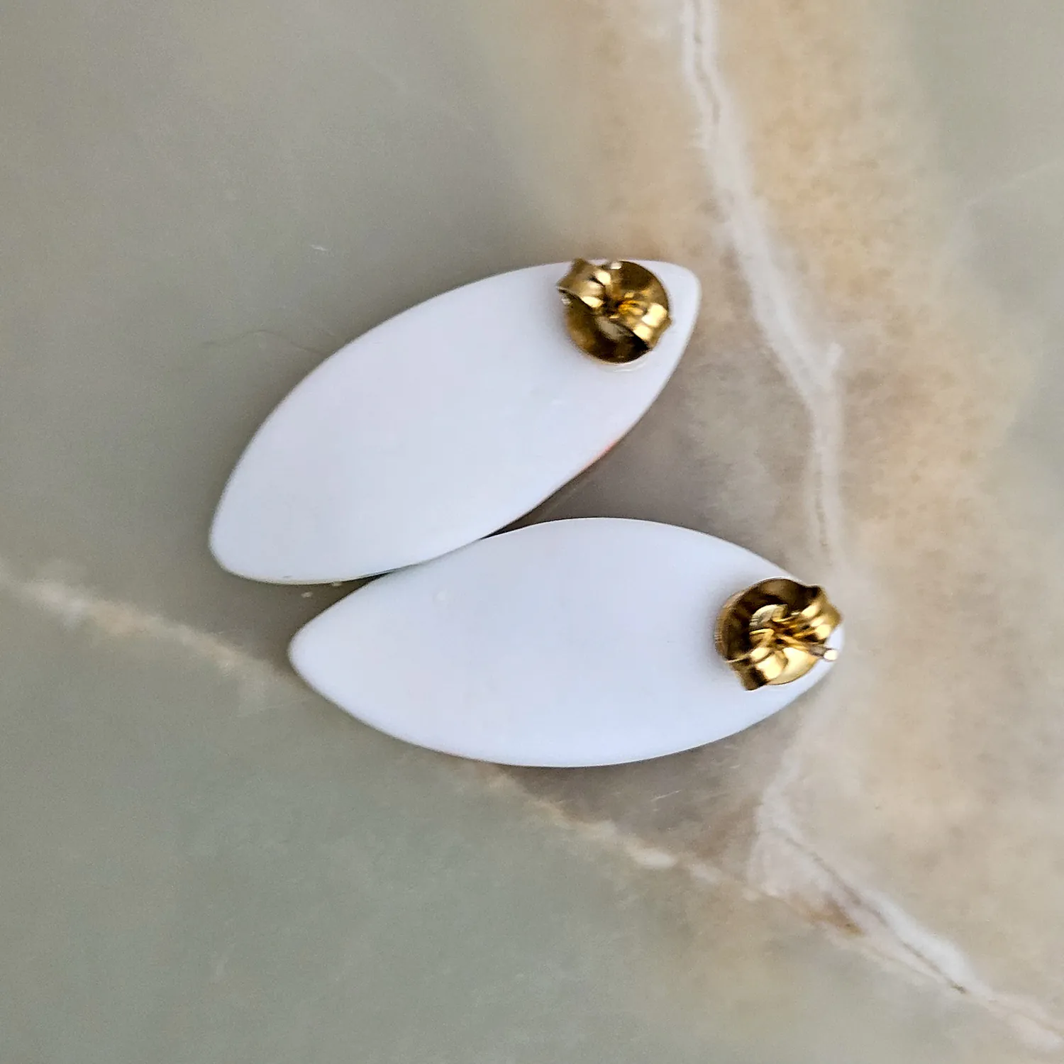 Porcelain stick-earrings - autumn leaf with gold - Image 3