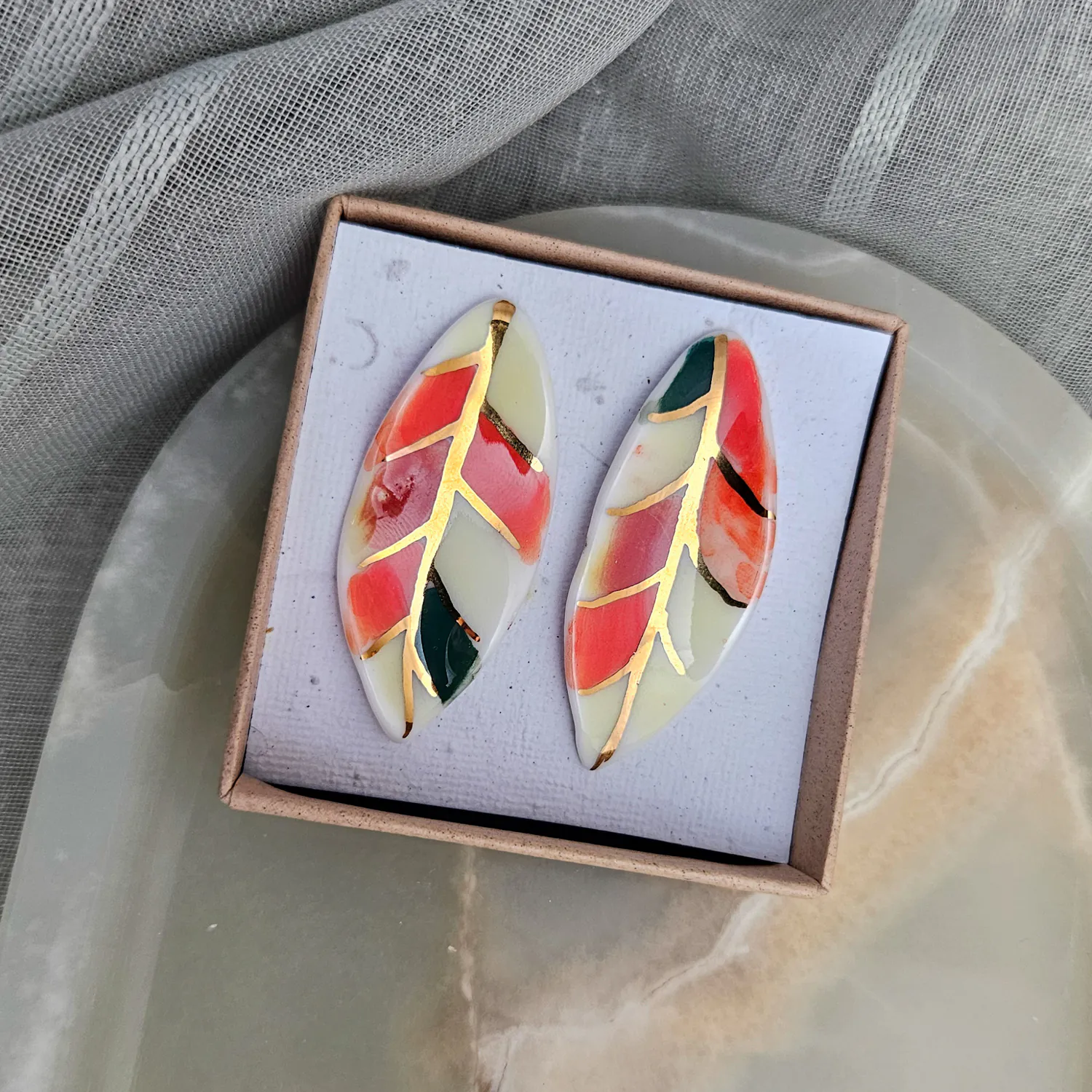 Porcelain stick-earrings - autumn leaf with gold - Image 4