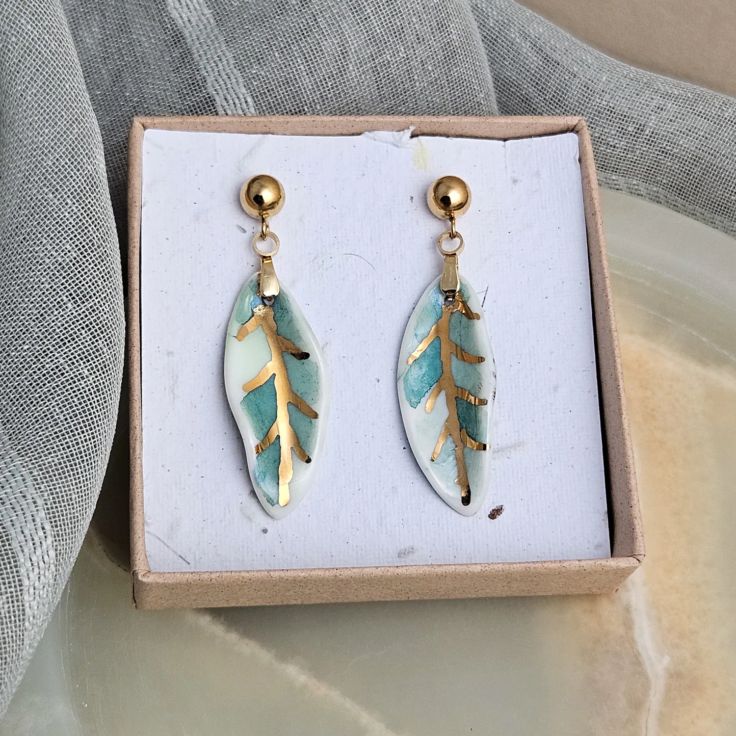Hanging porcelain earrings - green leaf with gold - Image 5