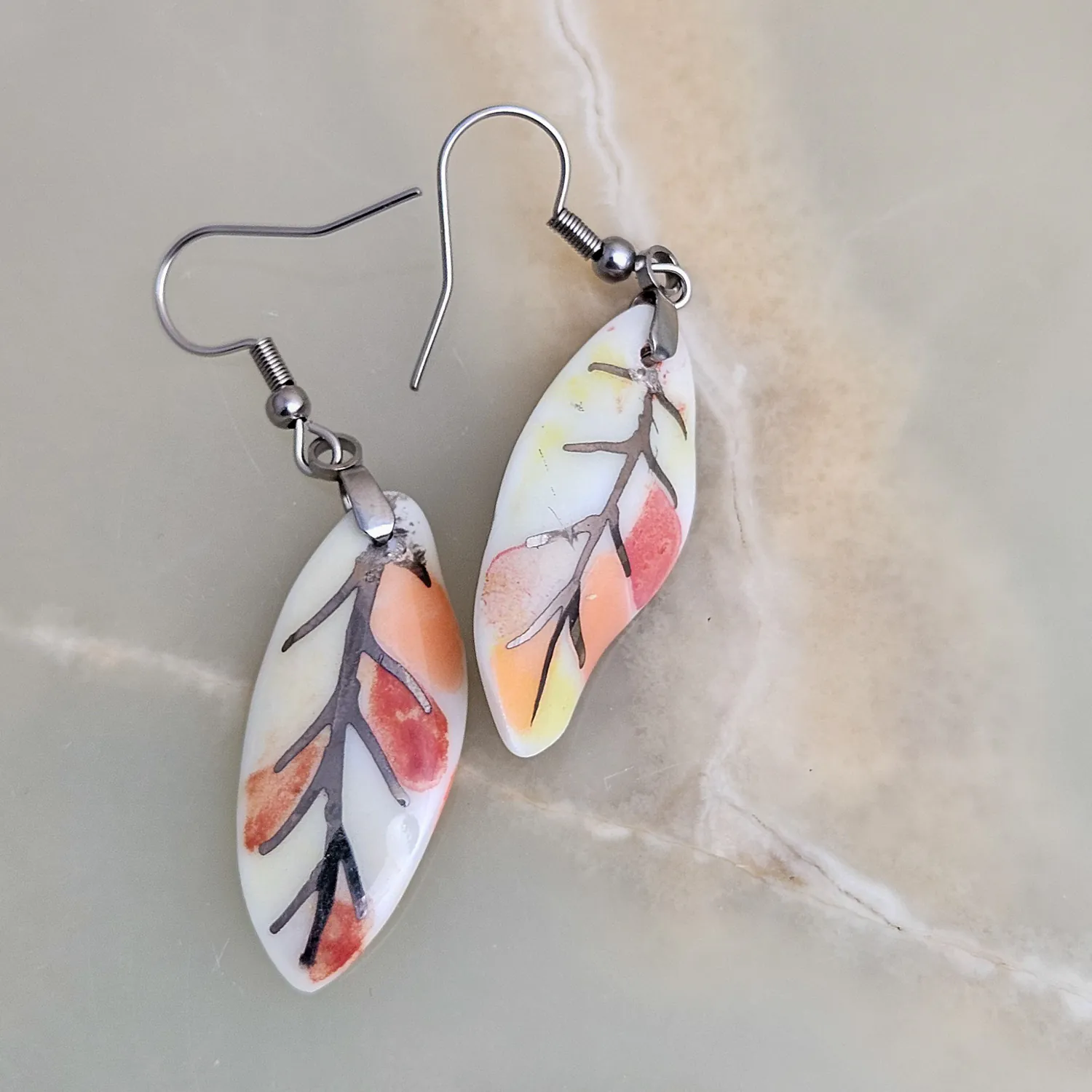 Dangle fine ceramic porcelain designer earrings - autumn leaf with silver accents (white gold) - Image 3