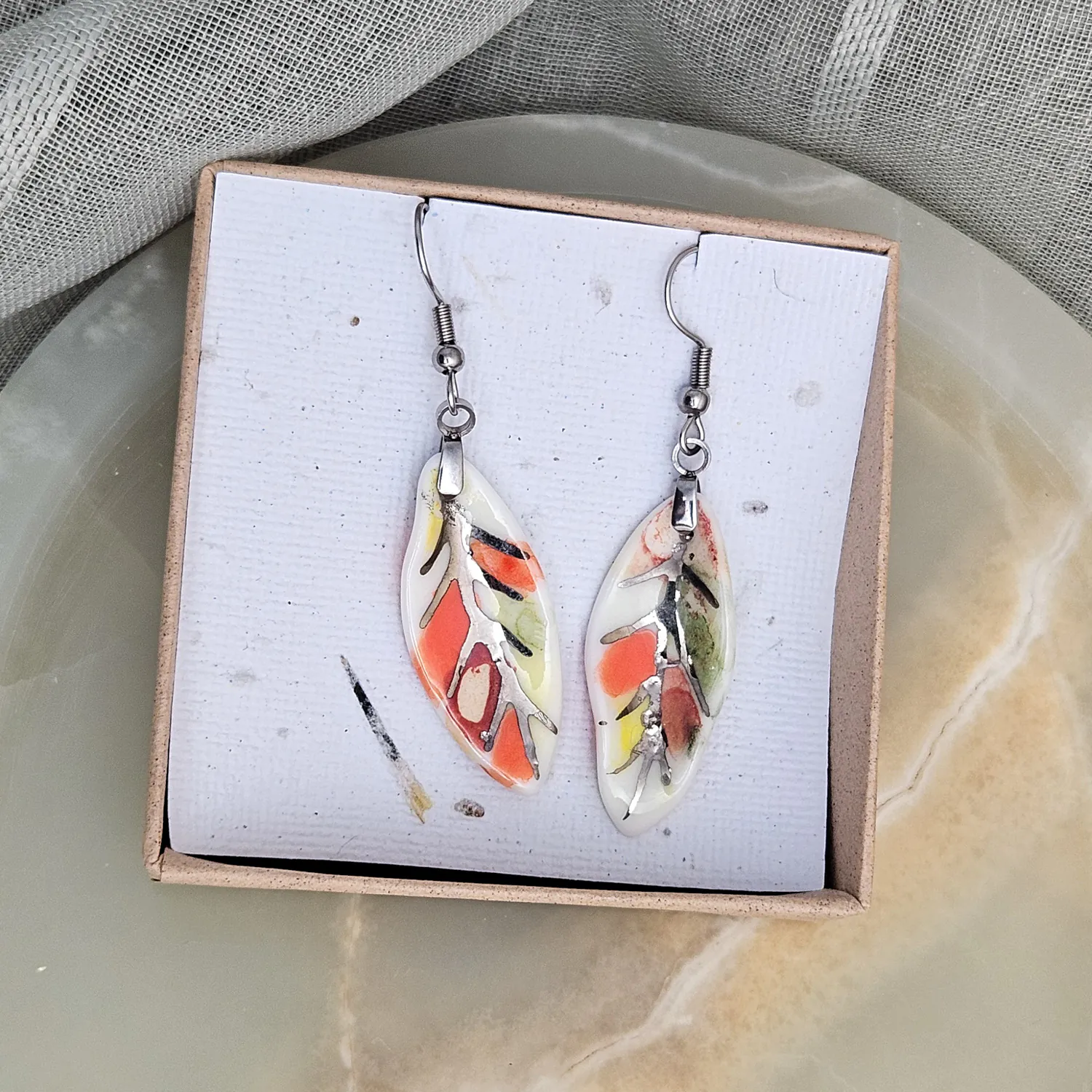Dangle fine ceramic porcelain designer earrings - autumn leaf with silver accents (white gold) - Image 5