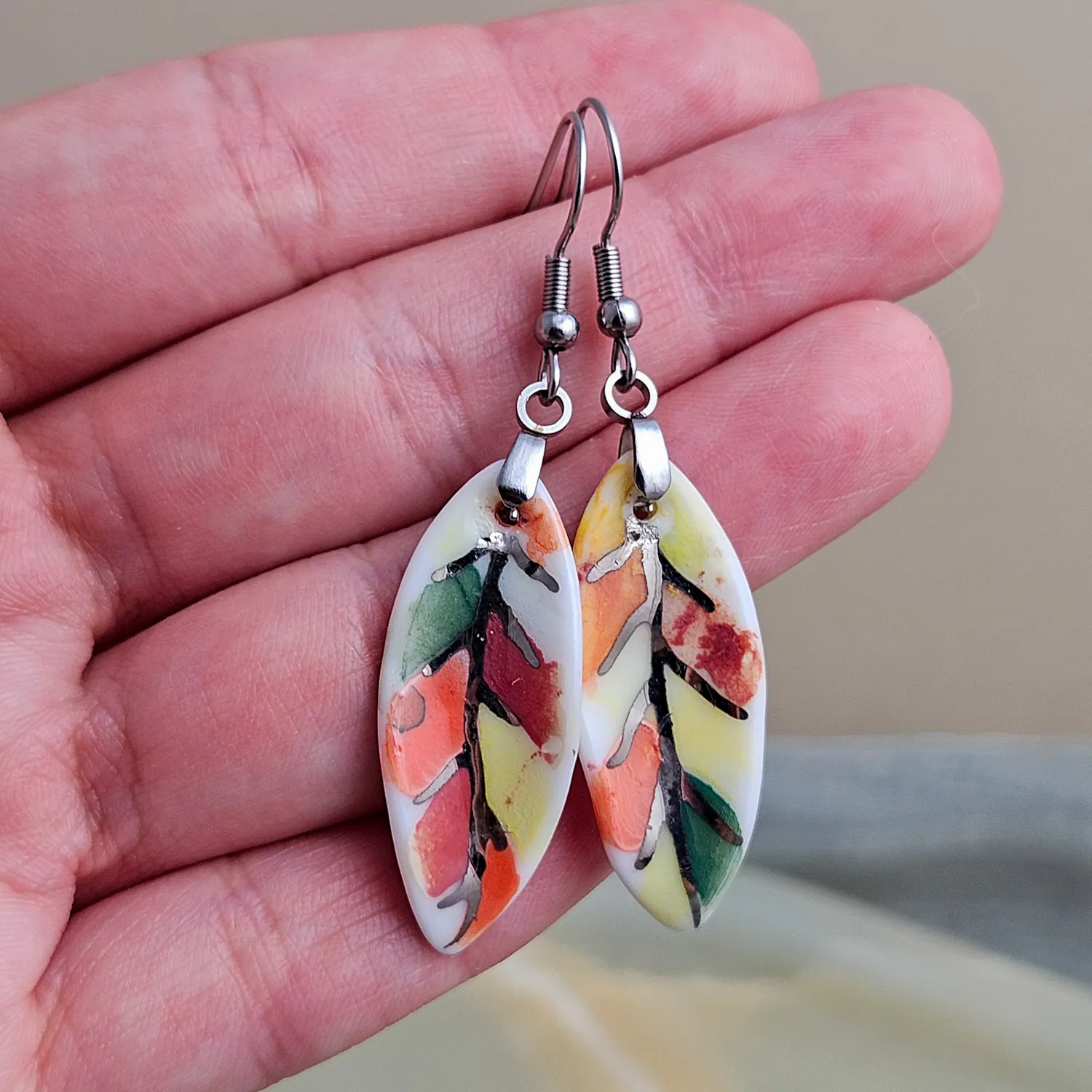 Dangle fine ceramic porcelain designer earrings - autumn leaf with silver accents (white gold) - Image 4