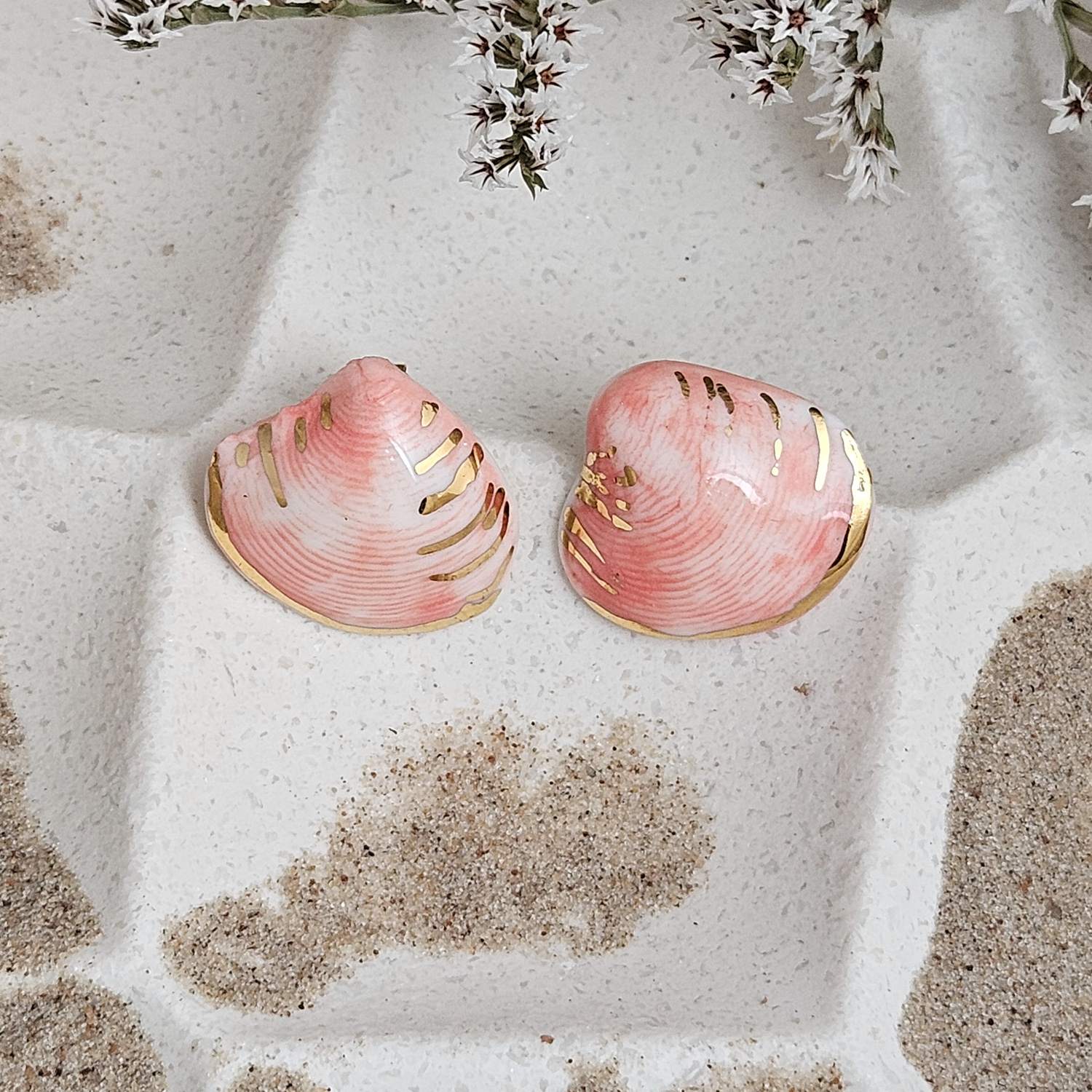 Rose pink fine ceramic porcelain hypoallergenic stud designer earrings for sensitive ears - authentic Mediterranean shell imprints with 22k gold plating - obrazek 2