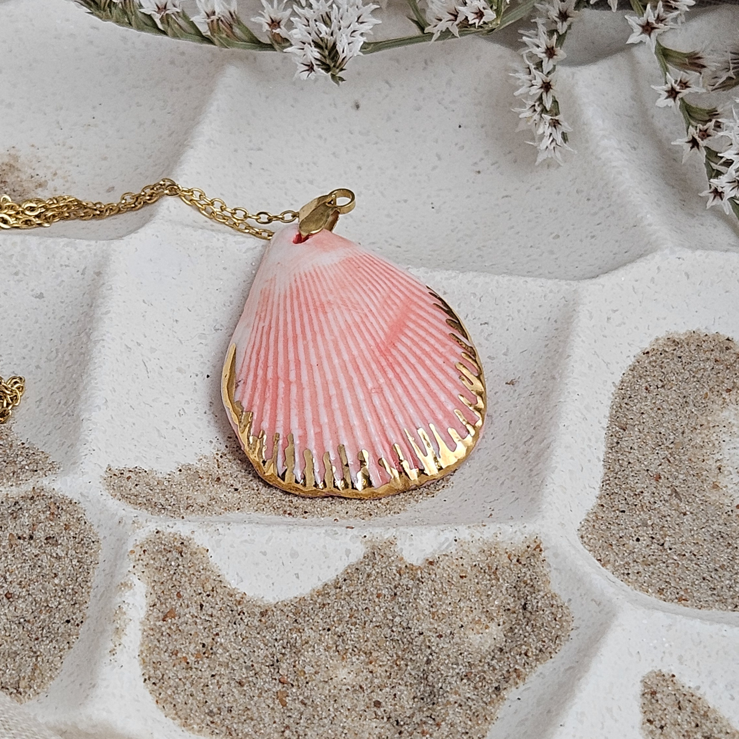 Rose pink fine ceramic porcelain designer necklace - authentic Mediterranean shell imprint with 22k gold plating and pearl - obrazek 2