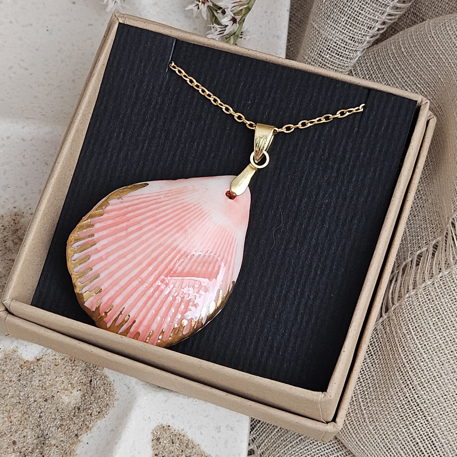 Rose pink fine ceramic porcelain designer necklace - authentic Mediterranean shell imprint with 22k gold plating and pearl - obrazek 4