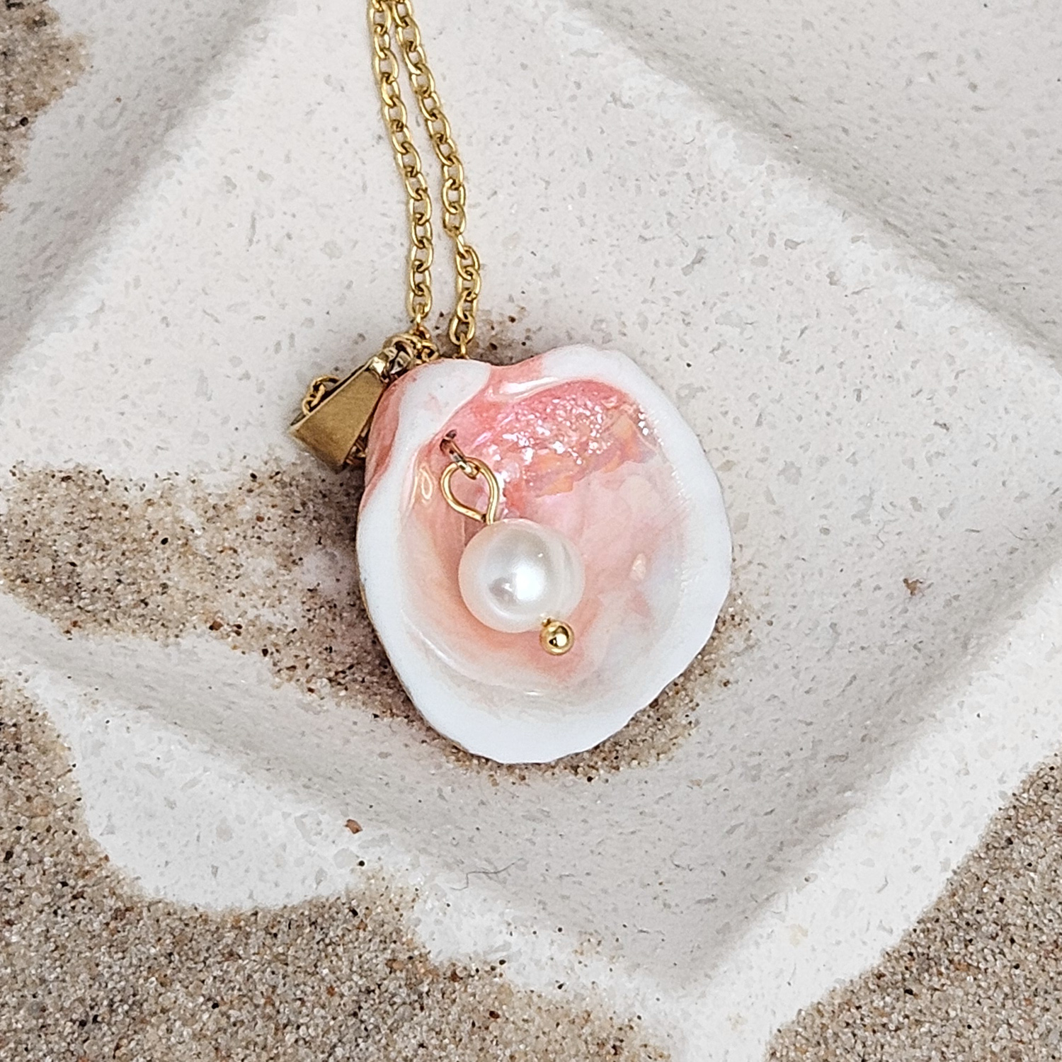 Rose pink fine ceramic porcelain designer necklace - authentic Mediterranean shell imprint with 22k gold plating and pearl - obrazek 3