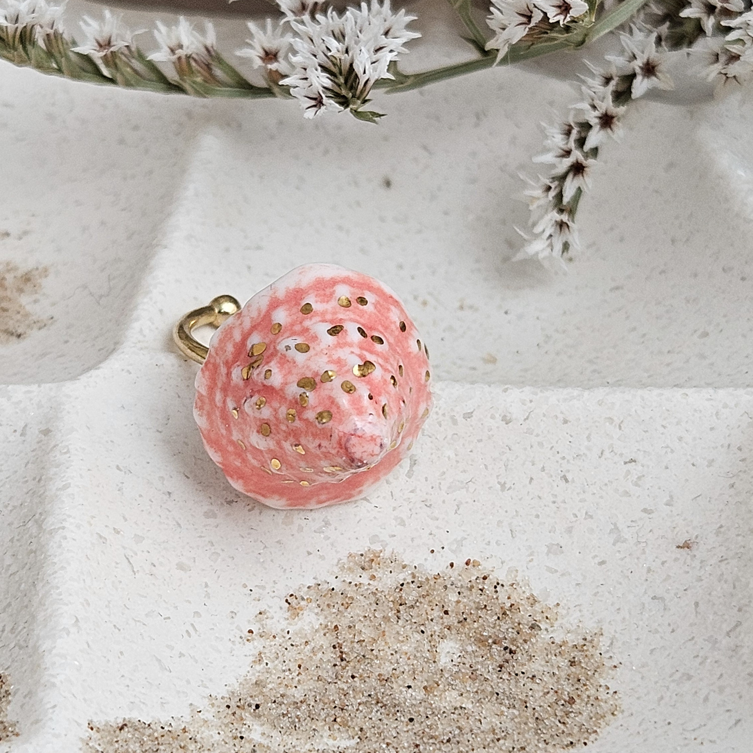 Adjustable ring with pink fine ceramic porcelain shell - authentic Mediterranean shell imprint with 22k gold plating - obrazek 2