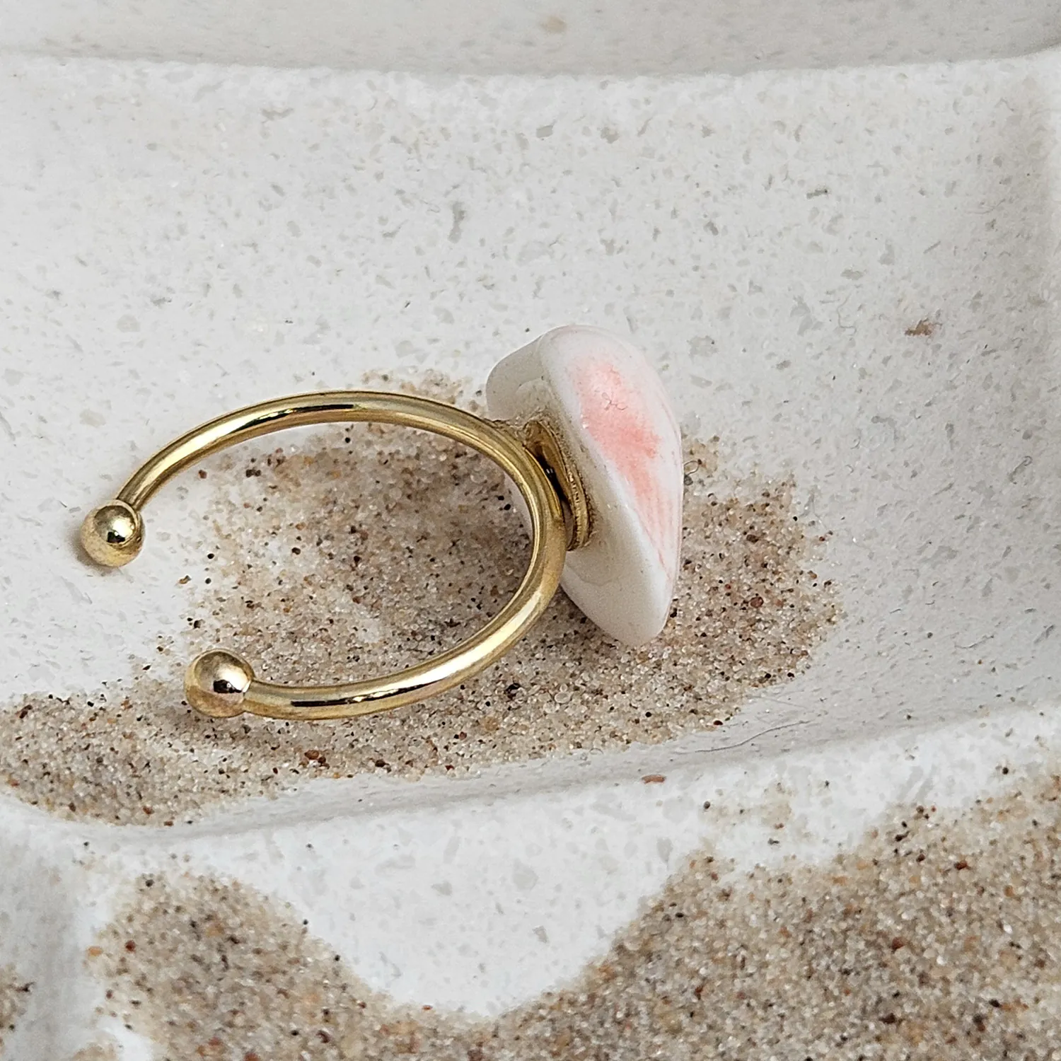 Adjustable ring with pink fine ceramic porcelain shell - authentic Mediterranean shell imprint - Image 4