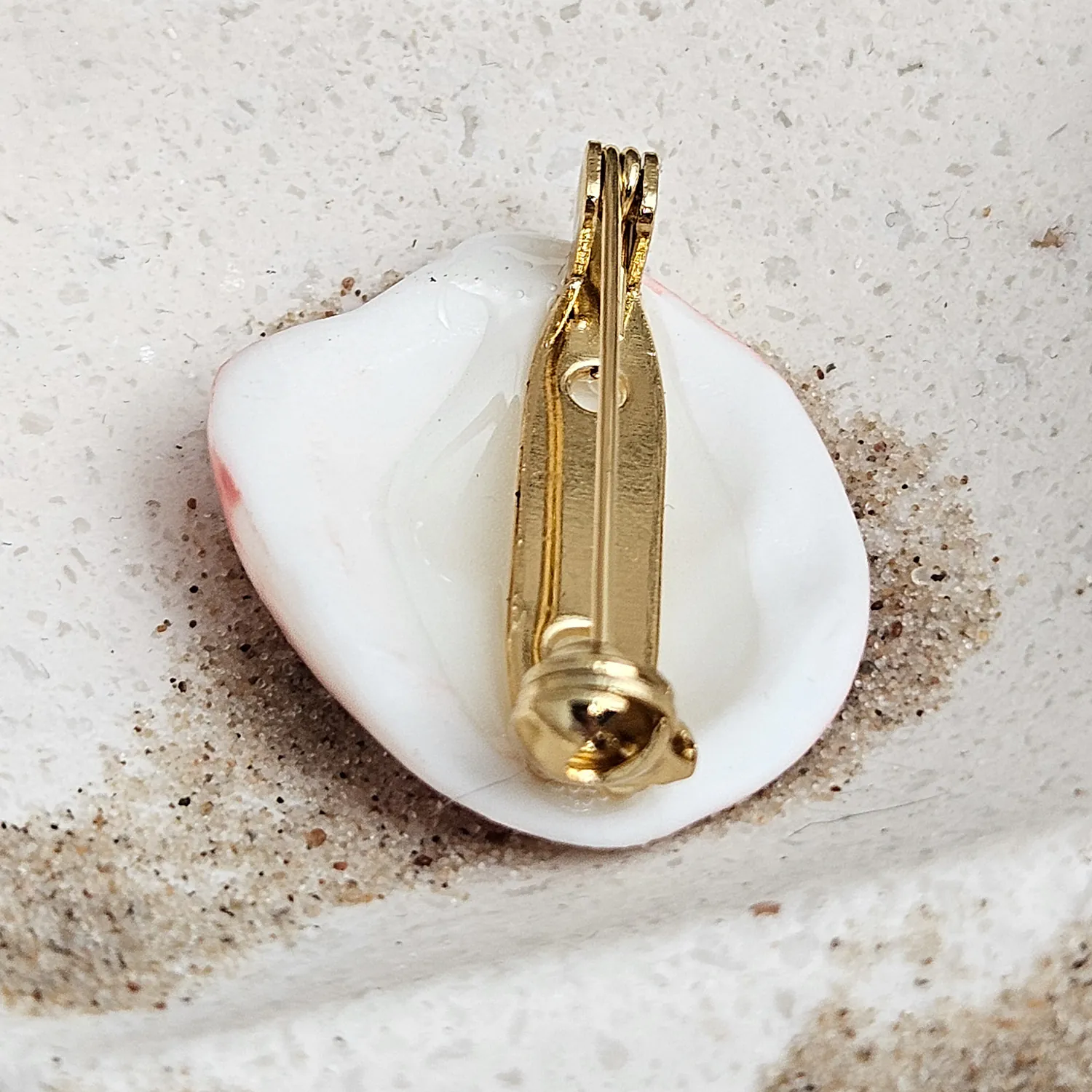 Pink ceramic brooch pin - authentic Mediterranean shell imprint with 22k gold plating - Image 3