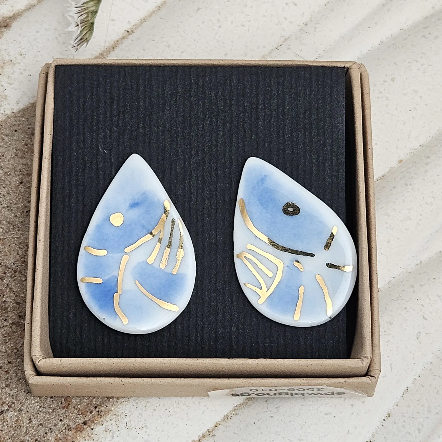 Blue porcelain stud earrings - handpainted shrimps with gold - Image 5