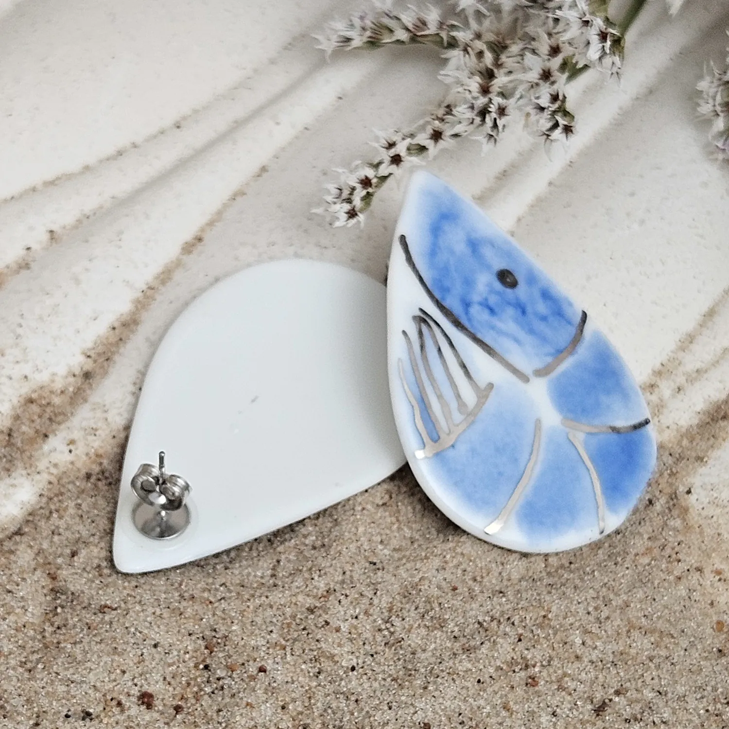 Cobalt blue fine ceramic porcelain hypoallergenic stud designer earrings for sensitive ears - hand-painted artisan shrimps with silver accents (white gold) - Image 4