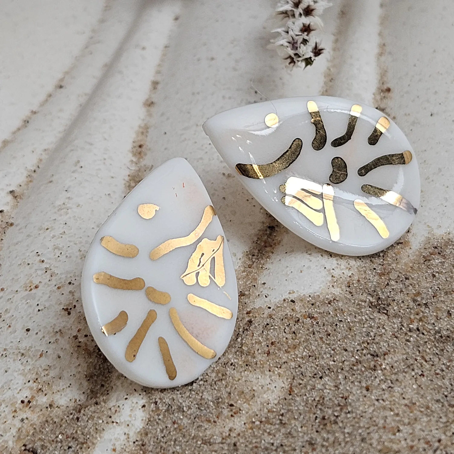 Fine ceramic fine ceramic porcelain hypoallergenic stud designer earrings for sensitive ears - hand-painted artisan shrimps with 22k gold plating - Image 2