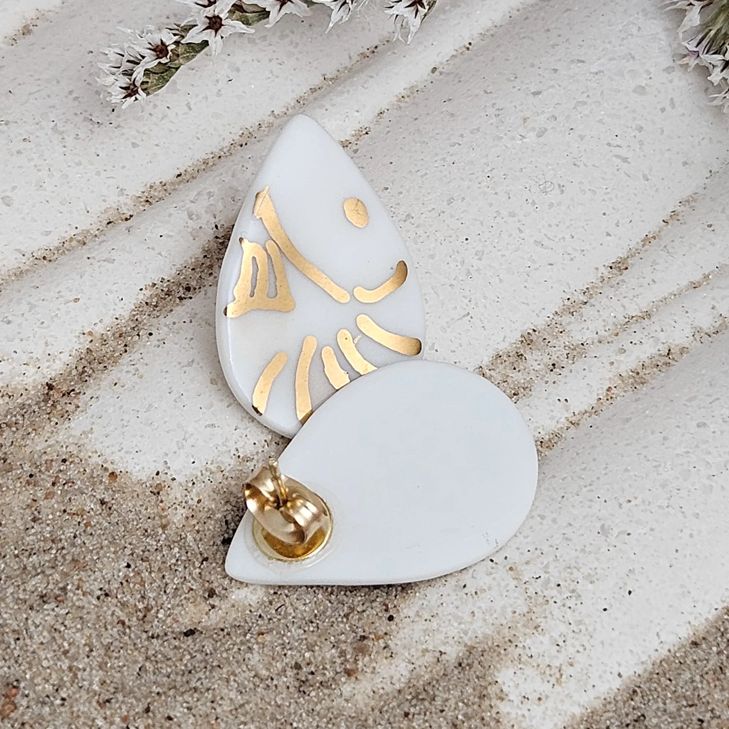 Fine ceramic fine ceramic porcelain hypoallergenic stud designer earrings for sensitive ears - hand-painted artisan shrimps with 22k gold plating - Image 3