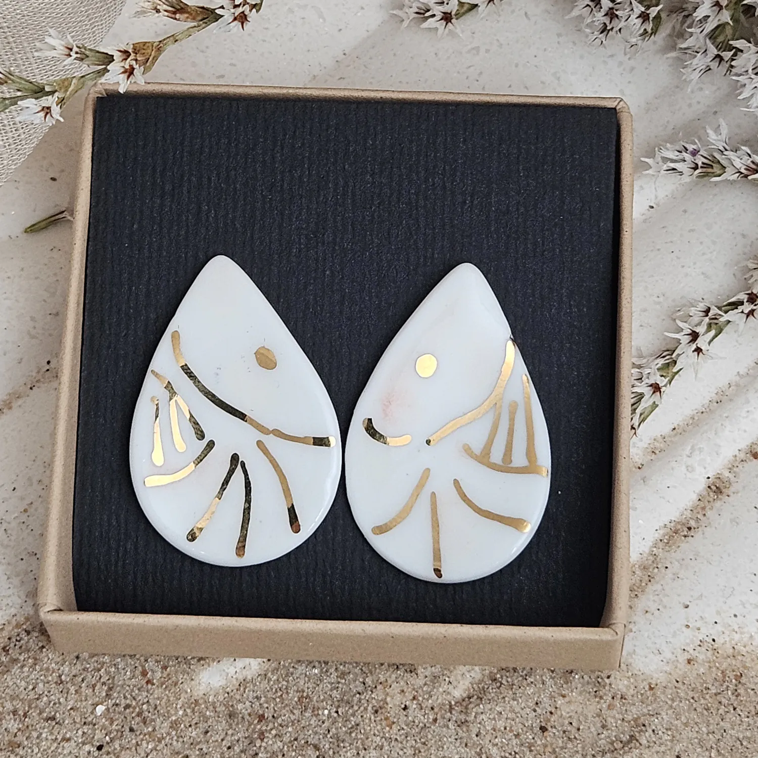 Fine ceramic fine ceramic porcelain hypoallergenic stud designer earrings for sensitive ears - hand-painted artisan shrimps with 22k gold plating - Image 4