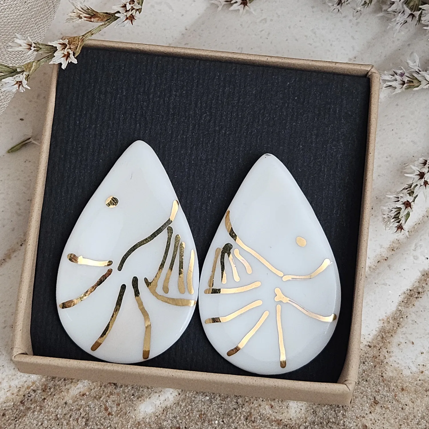 Fine ceramic fine ceramic porcelain hypoallergenic stud designer earrings for sensitive ears - hand-painted artisan shrimps with 22k gold plating - Image 5