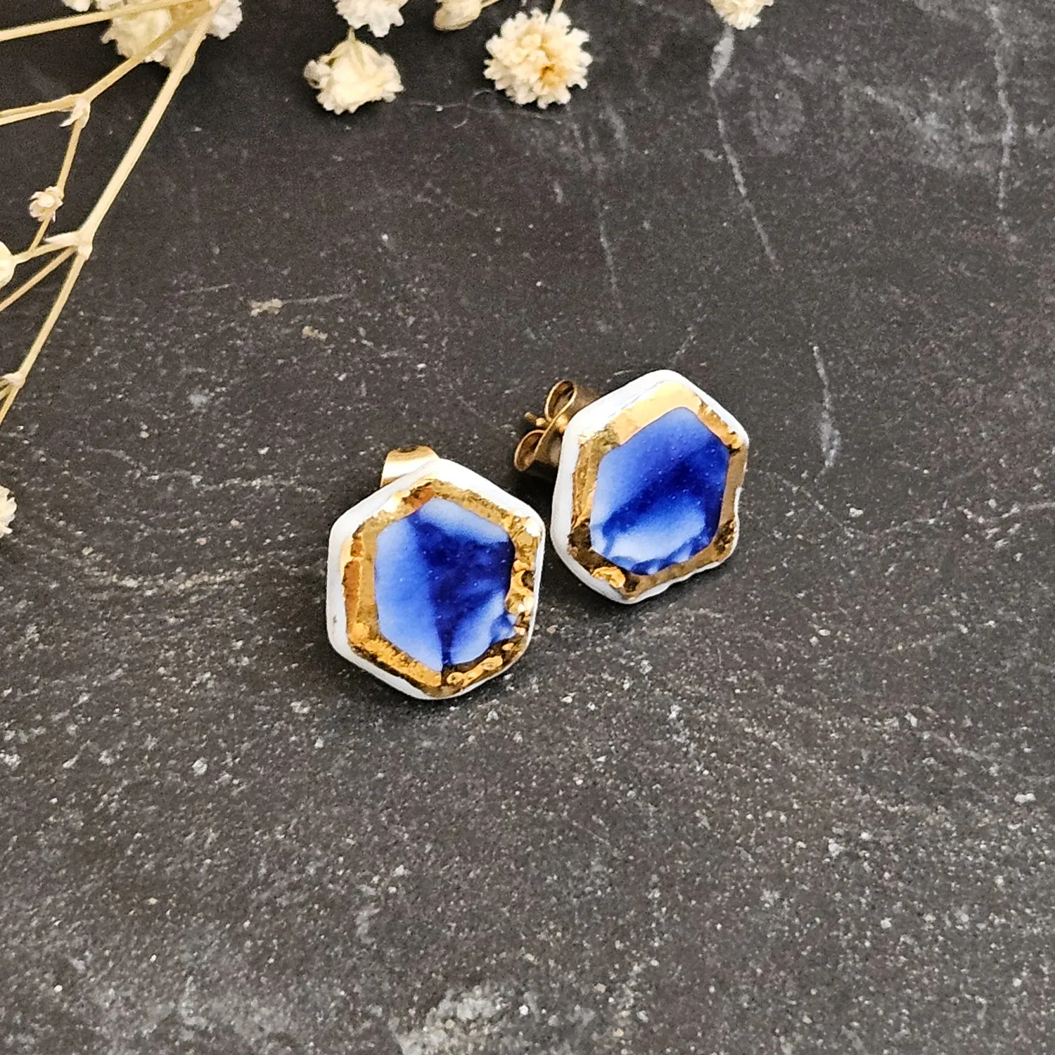 Cobalt blue fine ceramic porcelain hypoallergenic stud designer earrings for sensitive ears with 22k gold plating - embossed crocheted pattern - Image 2