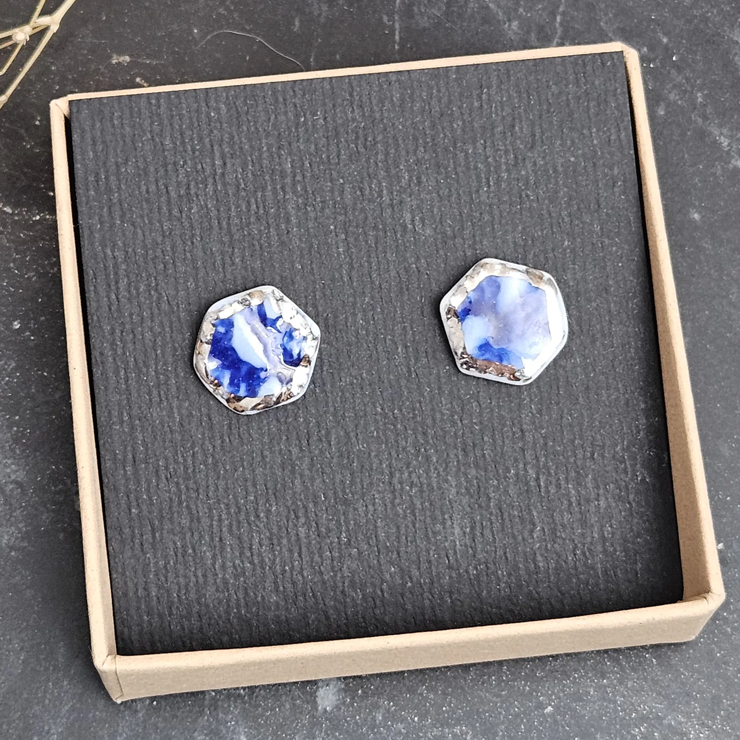 Cobalt blue fine ceramic porcelain hypoallergenic stud designer earrings for sensitive ears with silver accents (white gold) - embossed crocheted pattern - Image 4