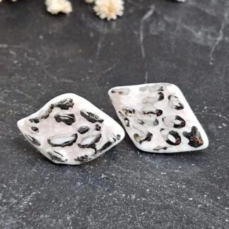 Rose pink fine ceramic porcelain hypoallergenic stud designer earrings for sensitive ears with silver accents (white gold) - embossed crocheted pattern