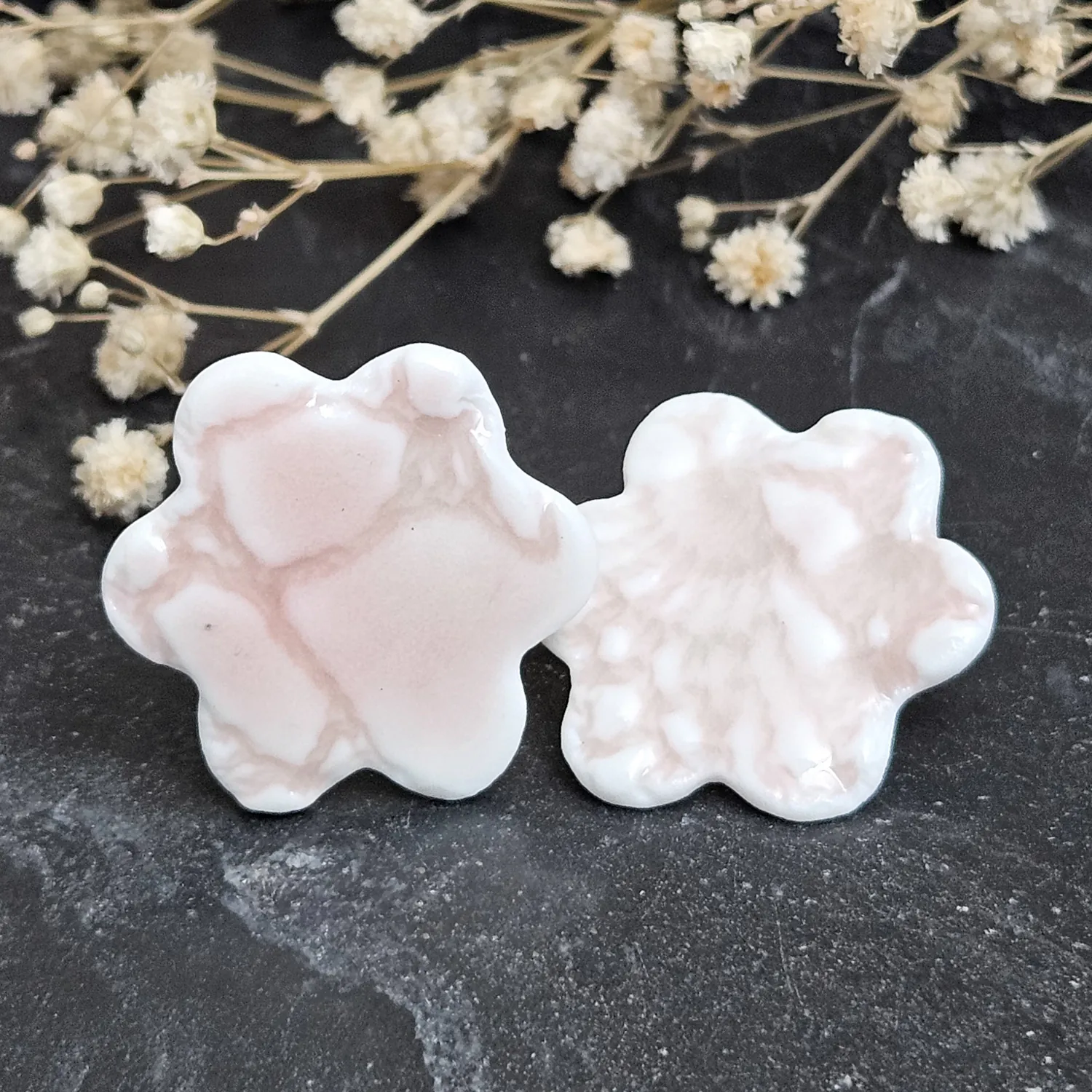 Rose pink fine ceramic porcelain hypoallergenic stud designer earrings for sensitive ears - embossed crocheted pattern