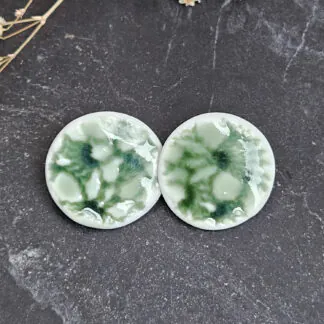 Emerald green fine ceramic porcelain hypoallergenic stud designer earrings for sensitive ears - embossed crocheted pattern